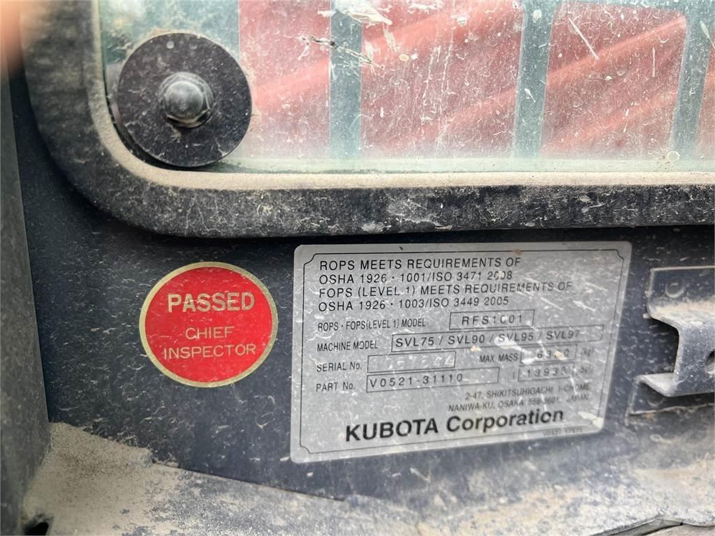 Kubota SVL75-2  스키드로더