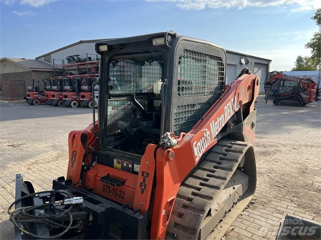 Kubota SVL75-2  스키드로더