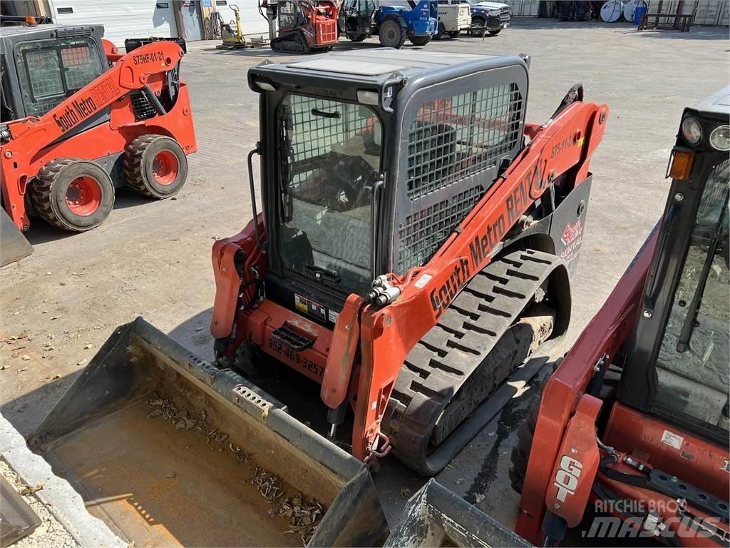 Kubota SVL75-2  스키드로더