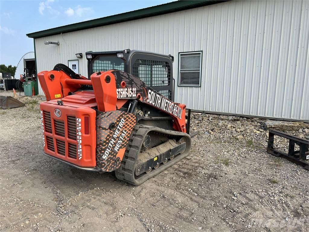 Kubota SVL75-2  스키드로더