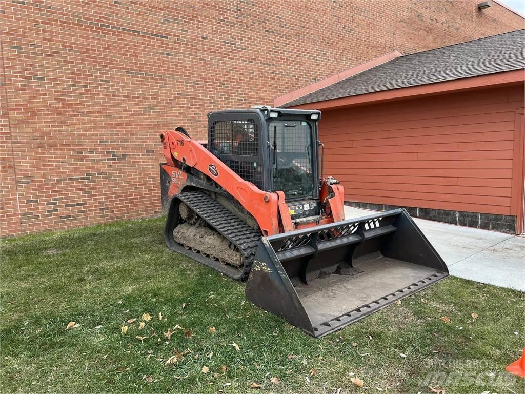 Kubota SVL95-2S  스키드로더