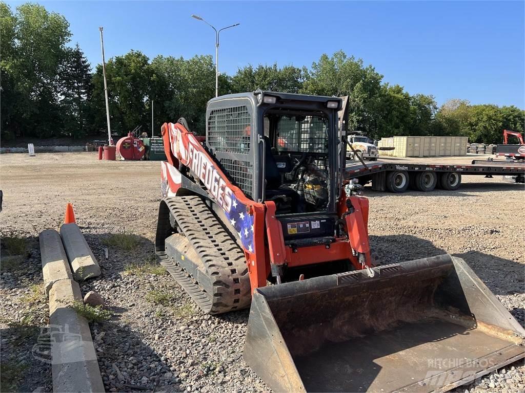 Kubota SVL97-2  스키드로더