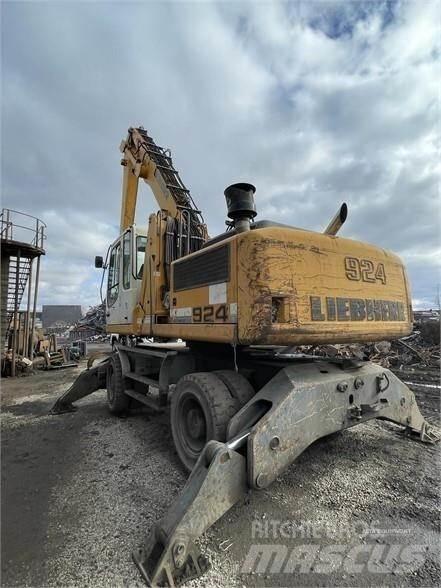 Liebherr A924C 폐기물/산업 처리기