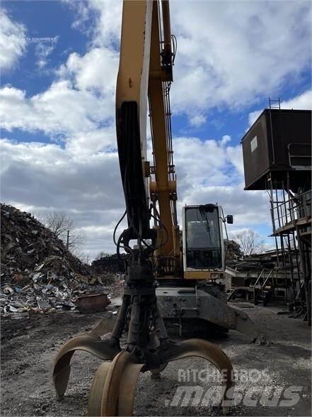 Liebherr A924C 폐기물/산업 처리기