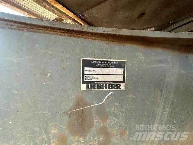 Liebherr LH30C 폐기물/산업 처리기