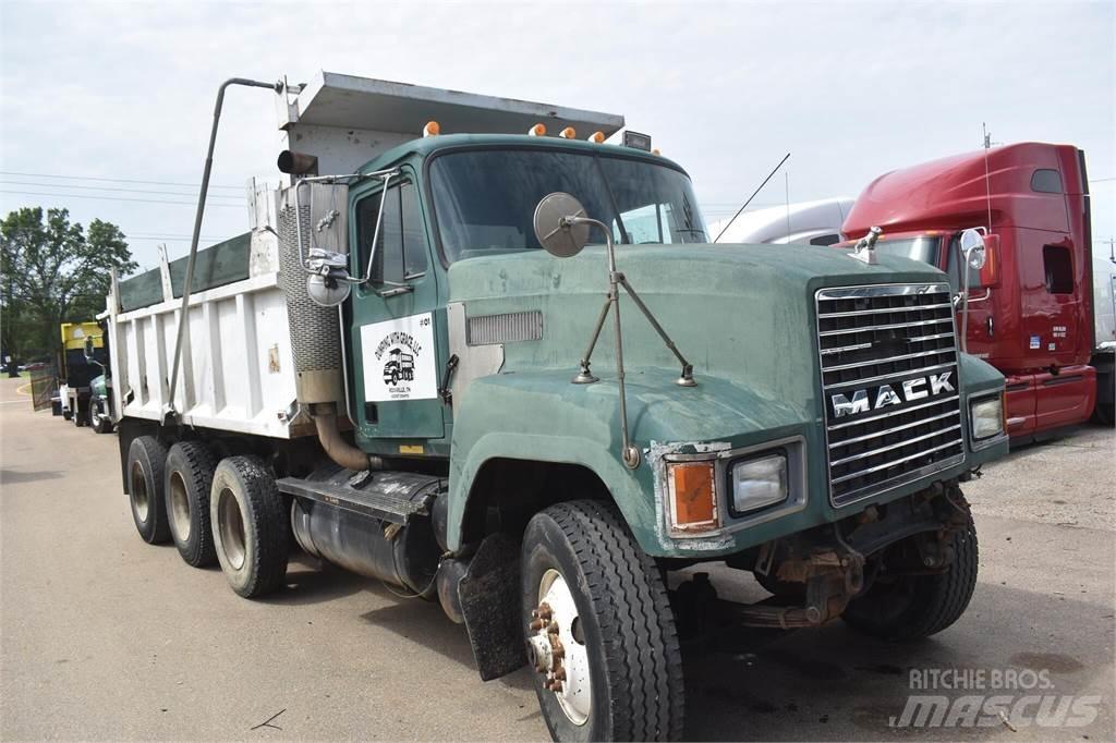 Mack CH613 덤프 트럭
