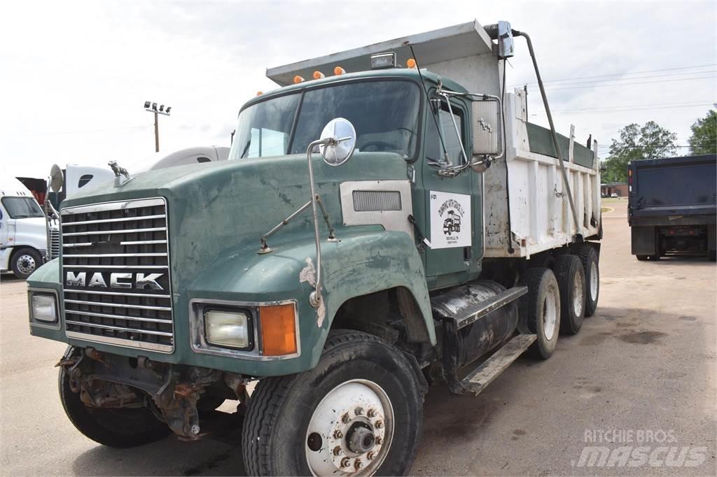 Mack CH613 덤프 트럭