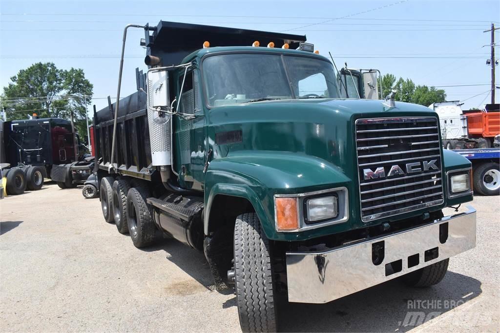 Mack CH613 덤프 트럭