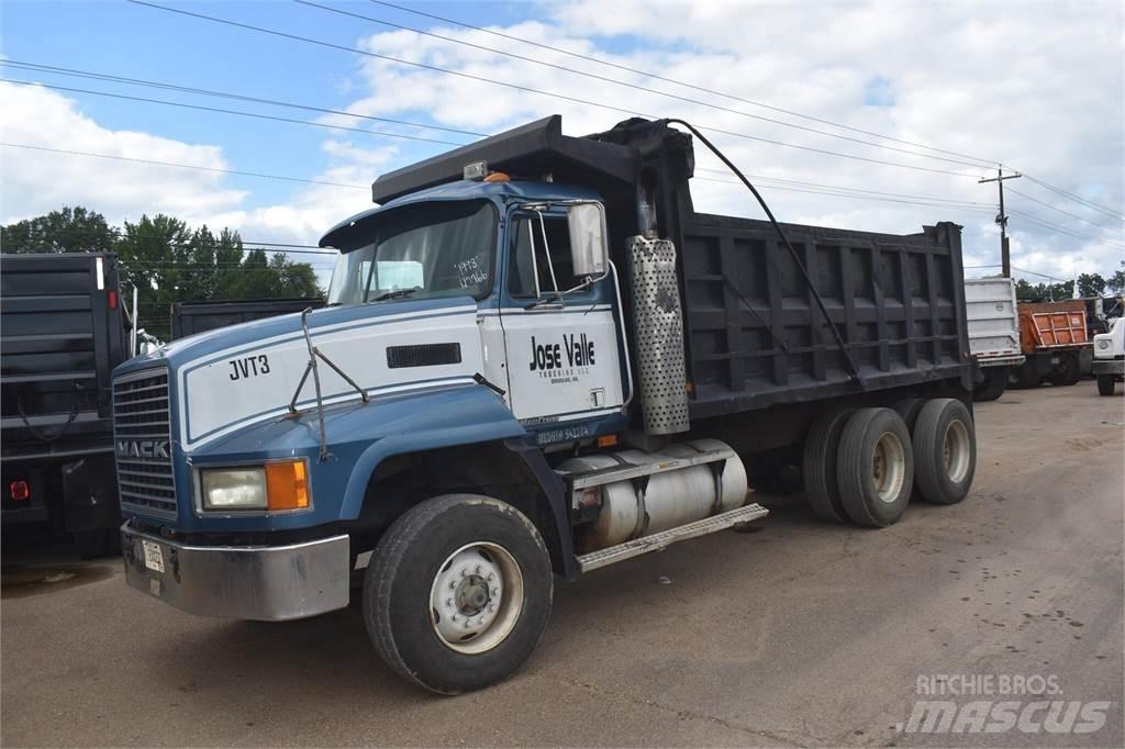 Mack CH613 덤프 트럭