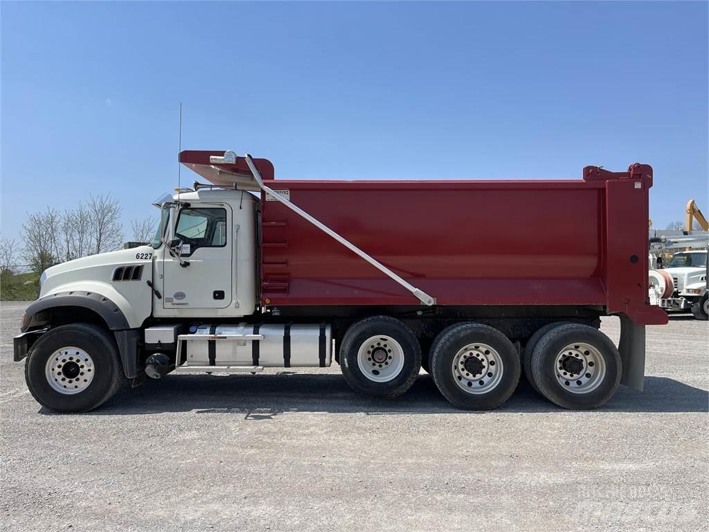 Mack GRANITE 64FR 건설 장비 - 기타