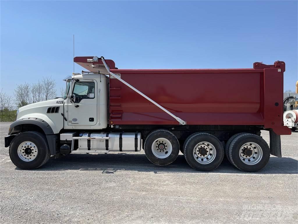 Mack GRANITE 64FR 건설 장비 - 기타