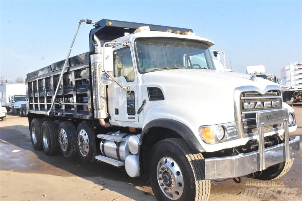 Mack GRANITE CV713 덤프 트럭
