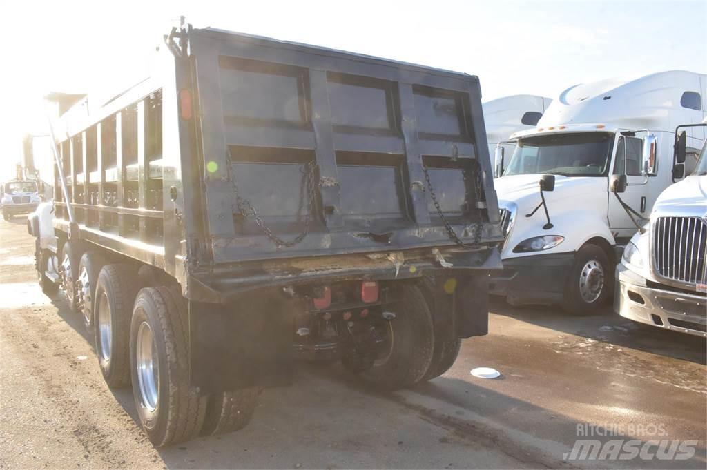 Mack GRANITE CV713 덤프 트럭