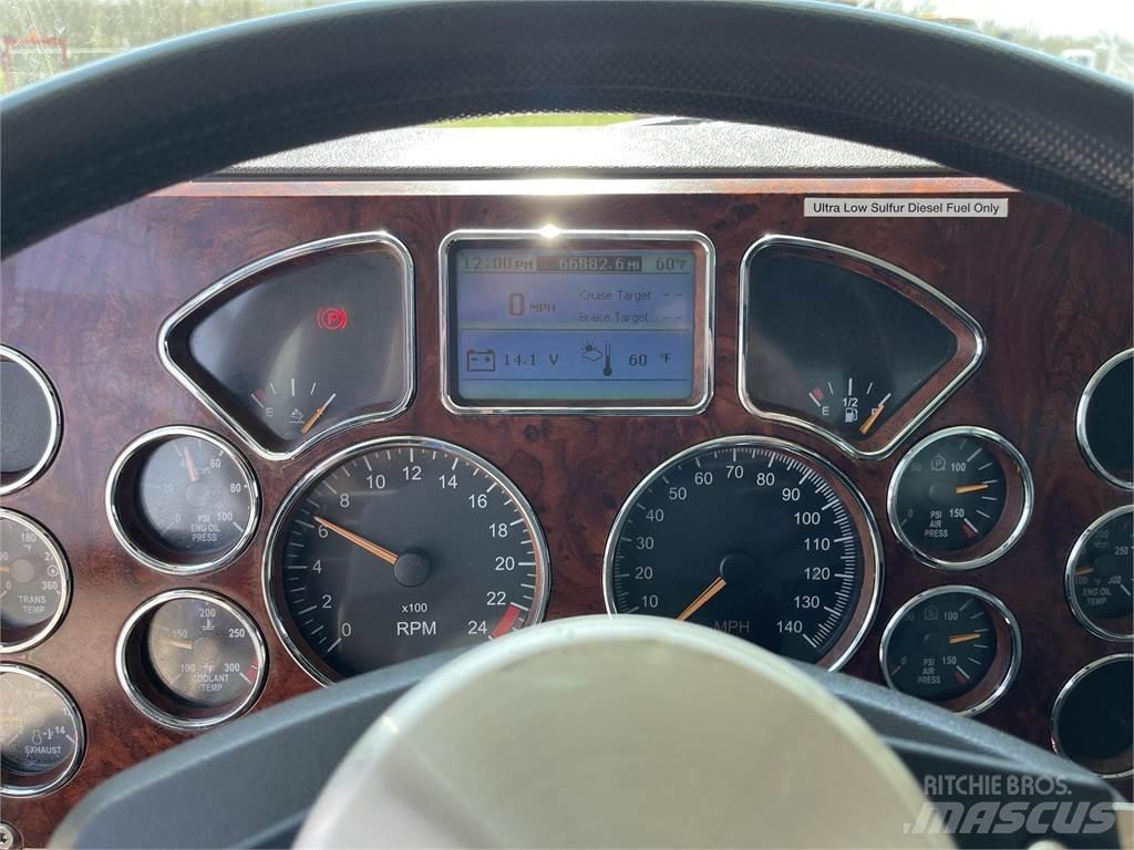 Mack GRANITE GU713 건설 장비 - 기타