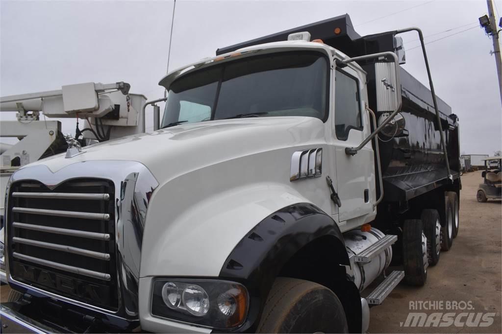 Mack GRANITE GU713 덤프 트럭