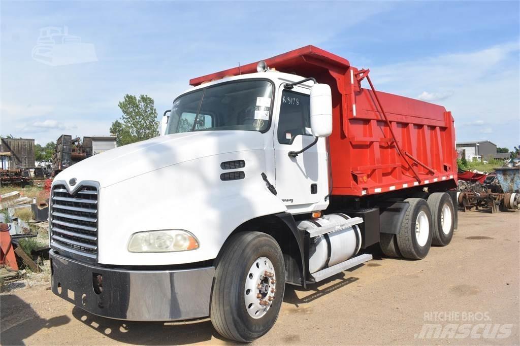 Mack VISION CXN613 덤프 트럭