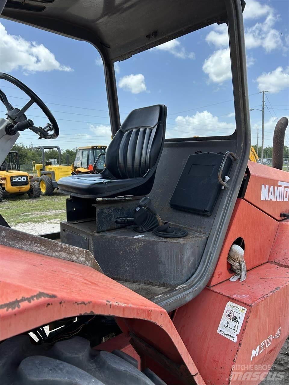 Manitou M30.4 험지용 트럭