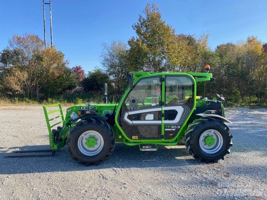 Merlo TF30.9 텔러 핸들러