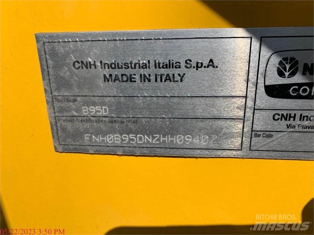 New Holland B95D 백호로더