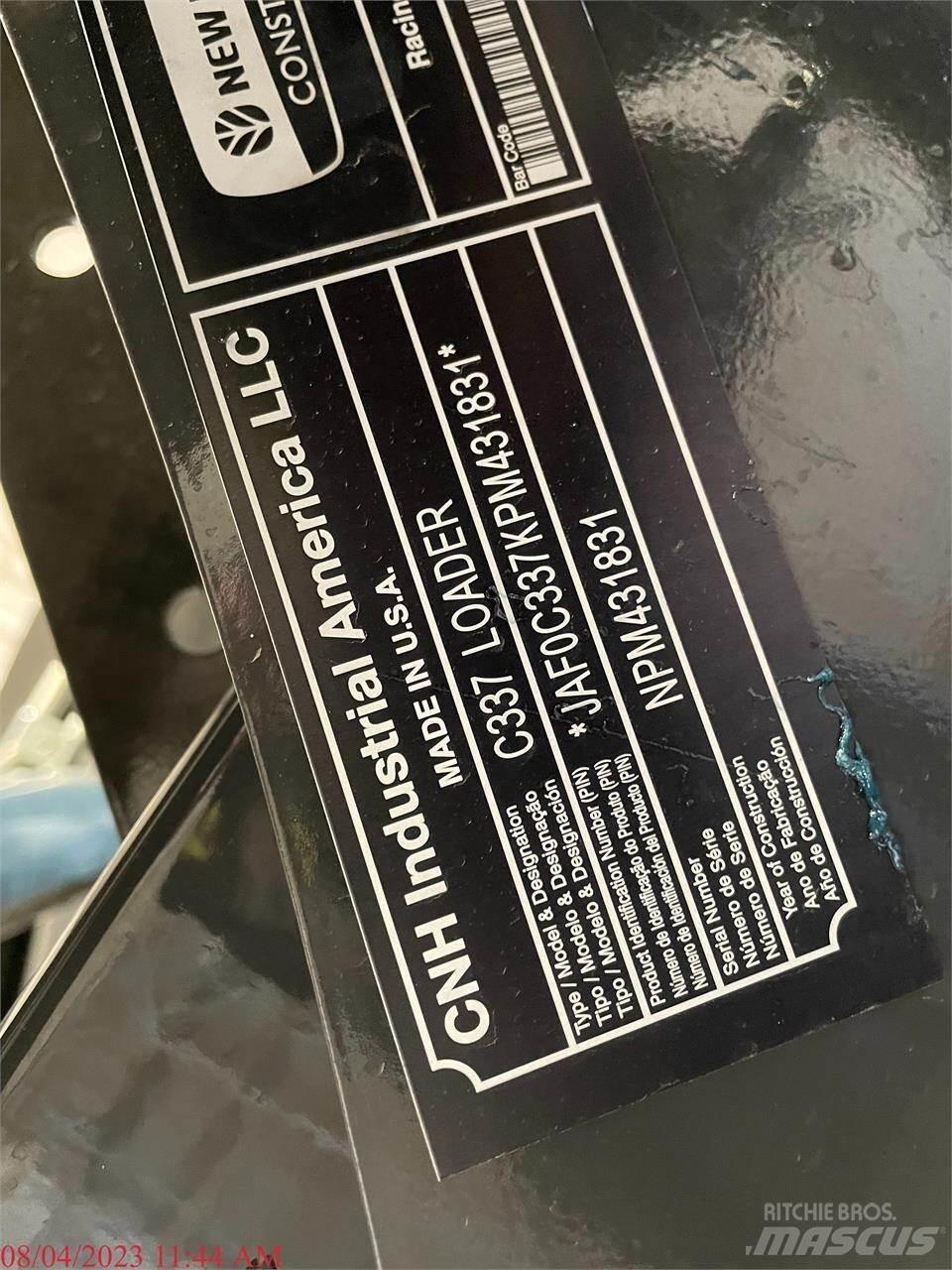 New Holland C337  스키드로더