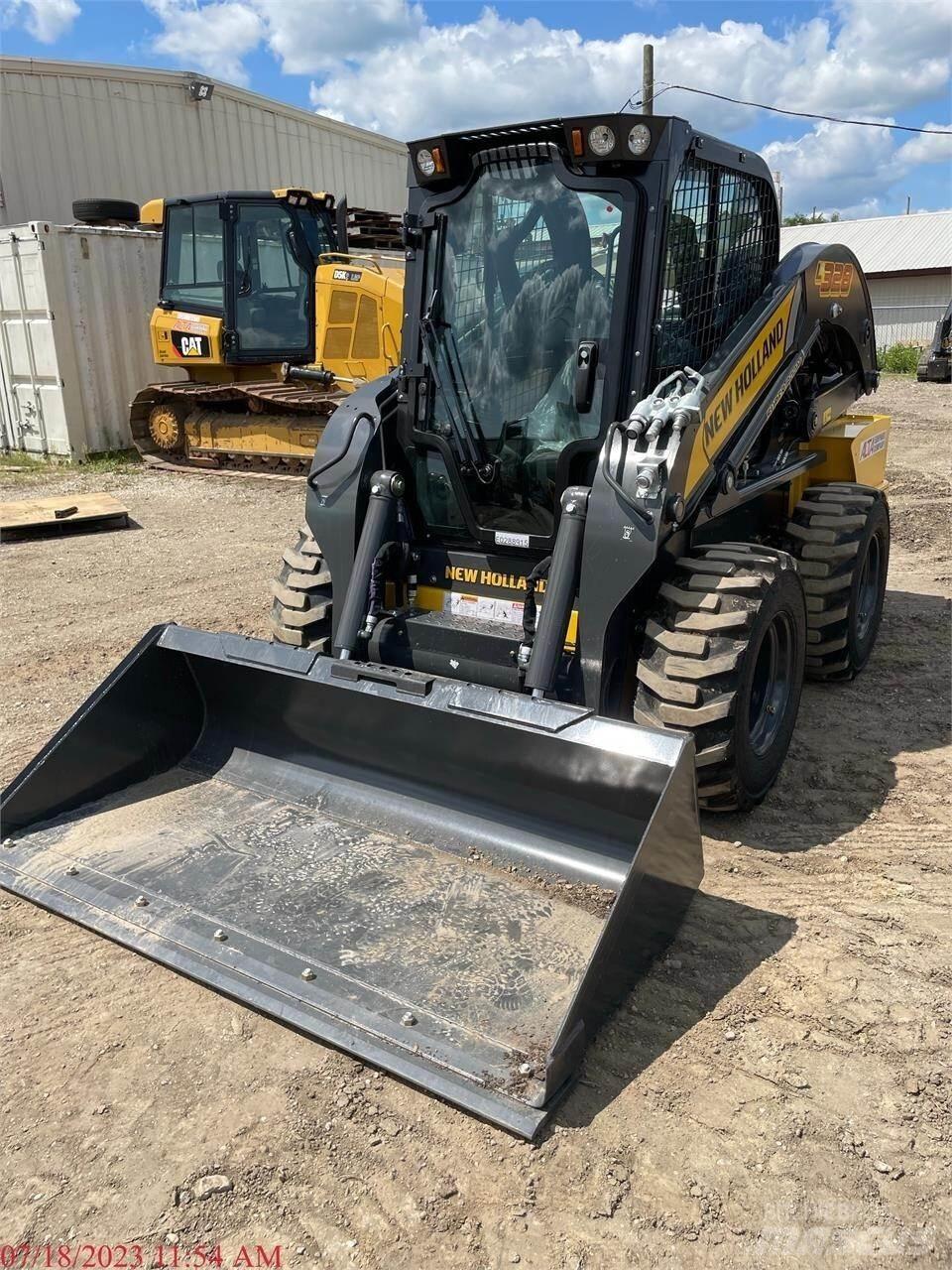 New Holland L328  스키드로더