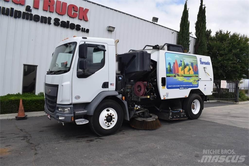 Peterbilt 220 청소 트럭