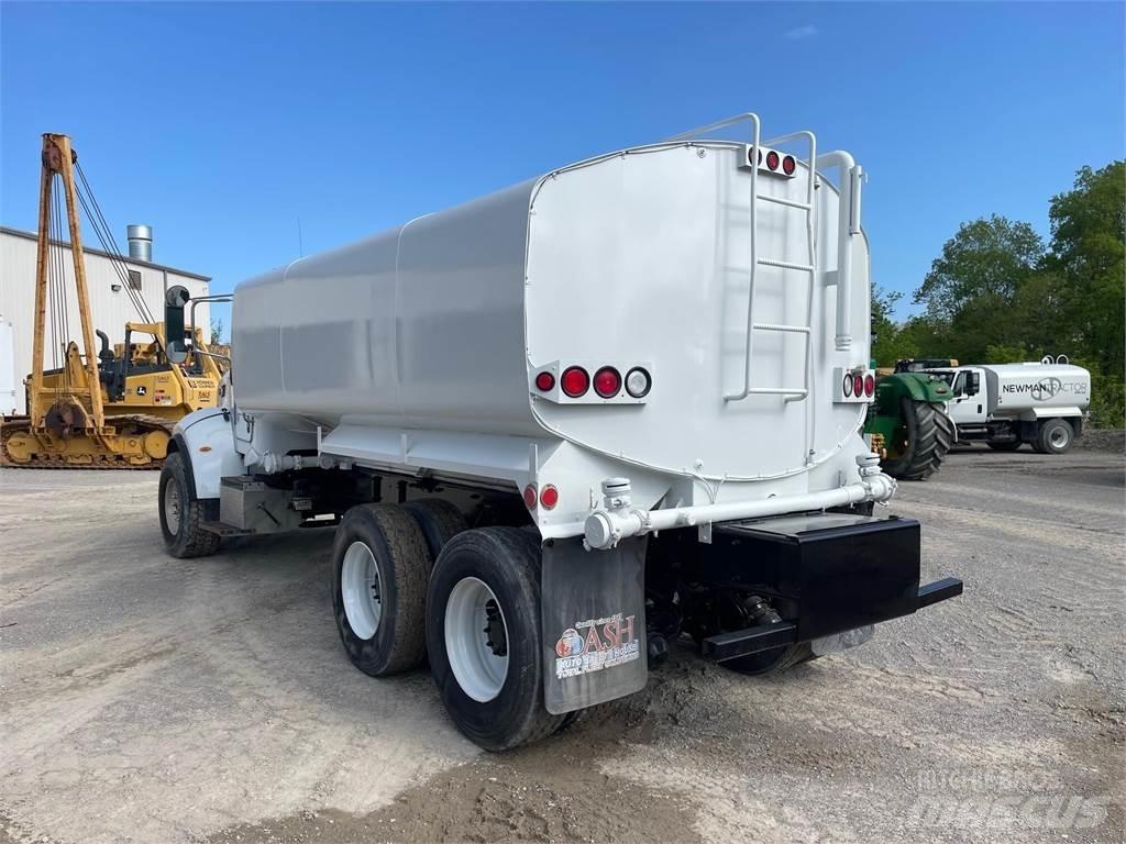 Peterbilt 335 급수차