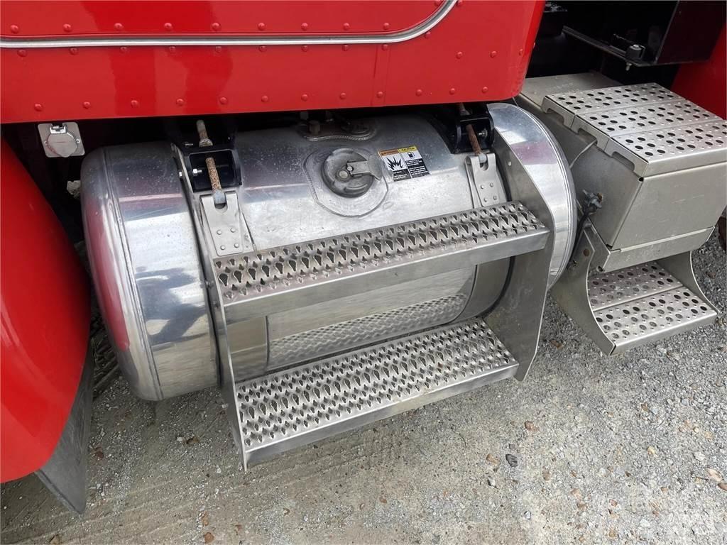 Peterbilt 337 시립/다목적 차량