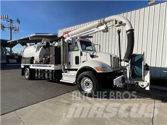 Peterbilt 348 탱커 트럭
