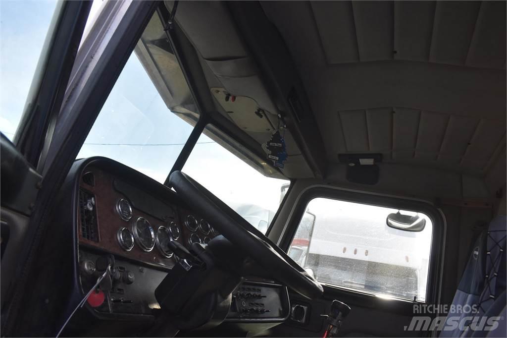 Peterbilt 357 덤프 트럭