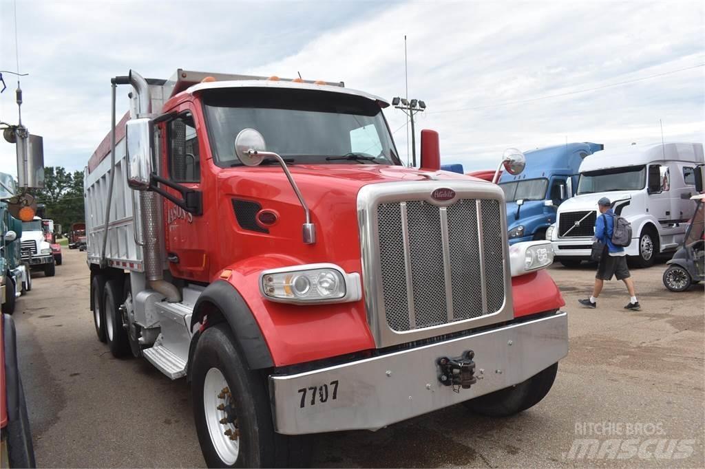 Peterbilt 567 덤프 트럭
