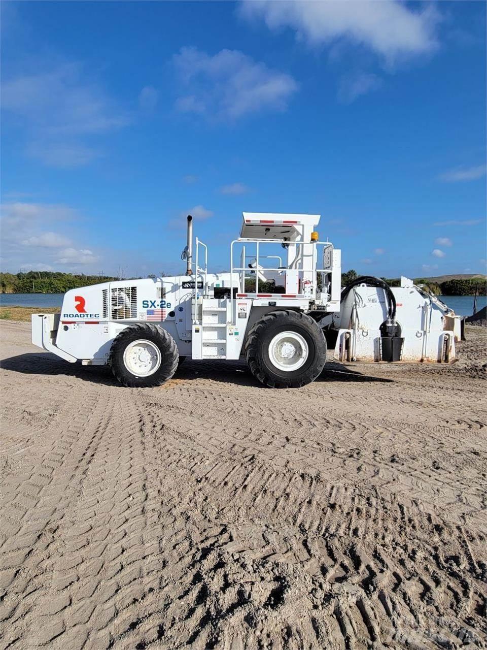 Roadtec SX2E 아스팔트 리사이클러