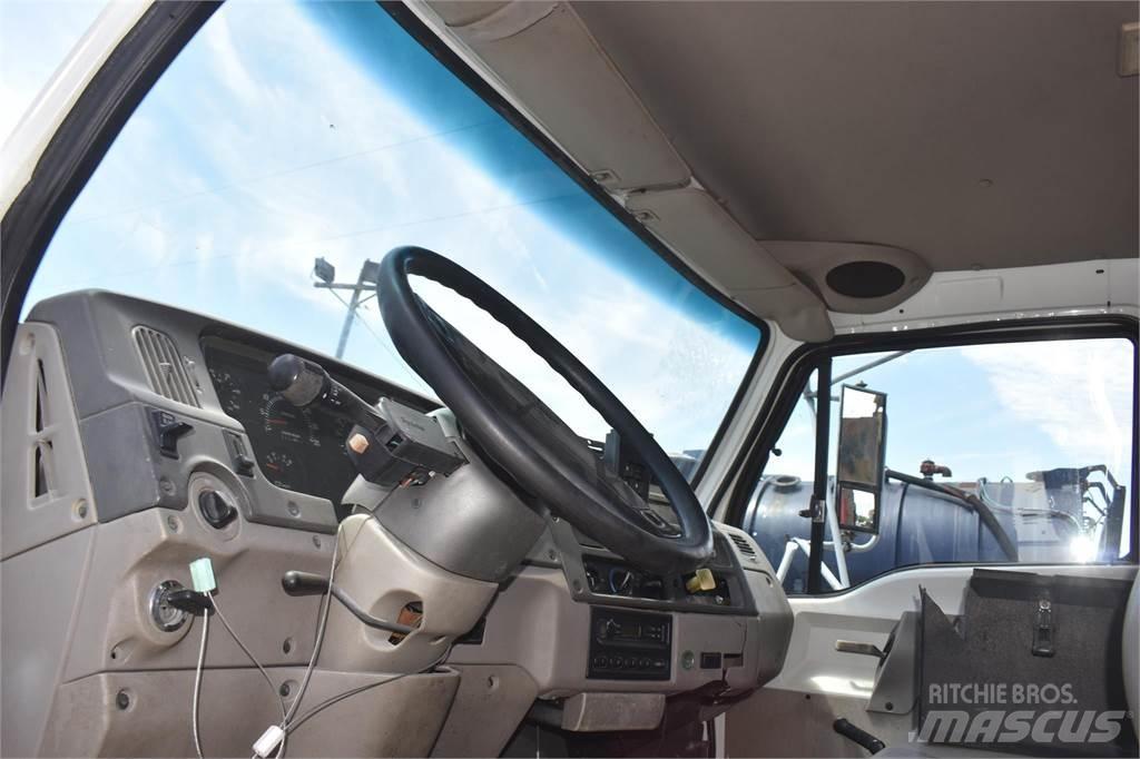 Sterling L7500 크레인 트럭