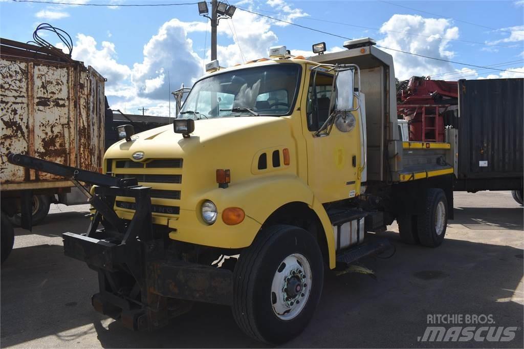 Sterling L7500 덤프 트럭