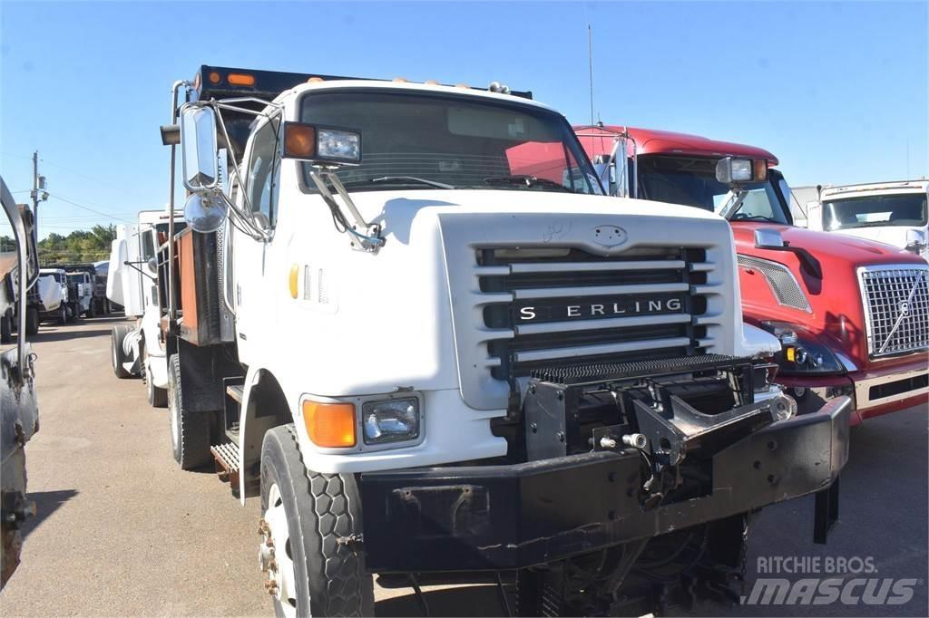 Sterling L7500 덤프 트럭