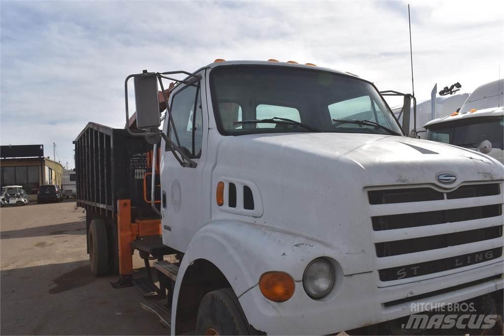 Sterling L7500 크레인 트럭
