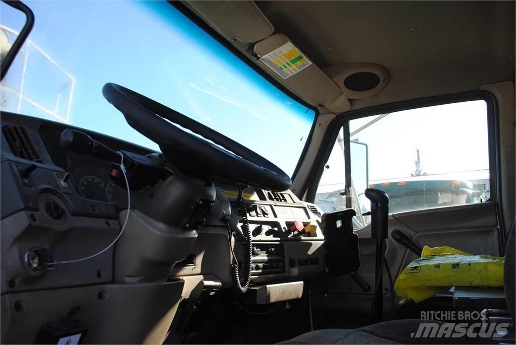 Sterling L8500 크레인 트럭