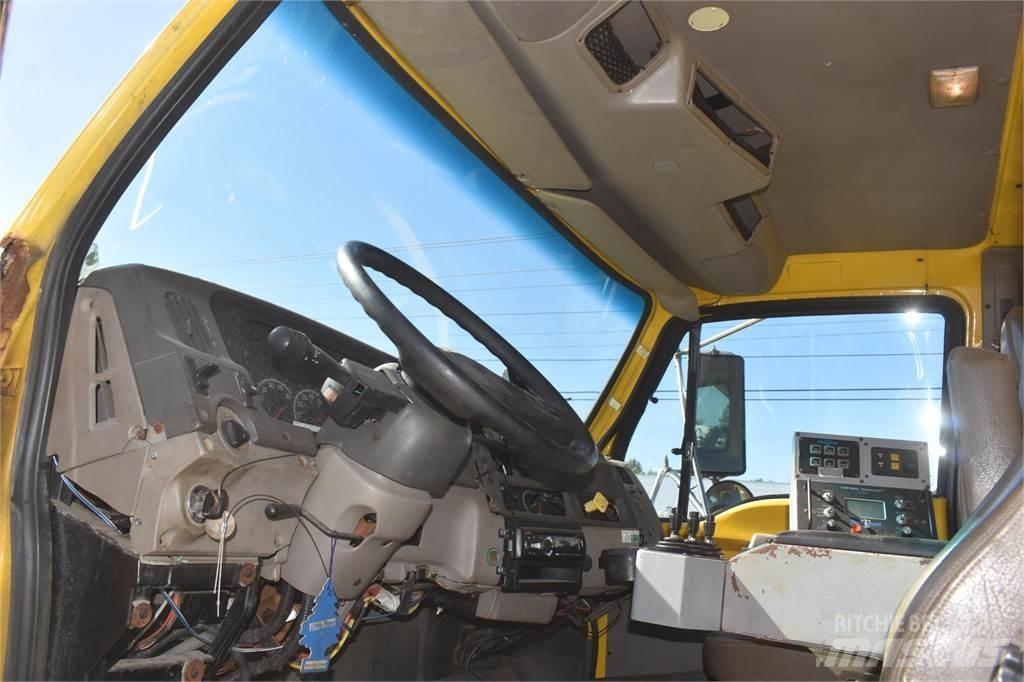 Sterling L8500 덤프 트럭