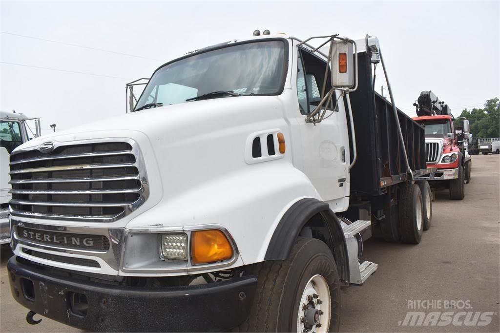 Sterling L9500 덤프 트럭
