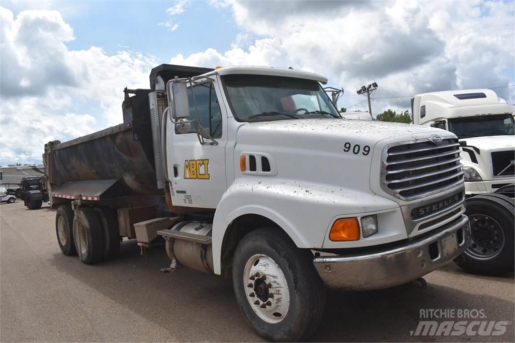 Sterling L9500 덤프 트럭