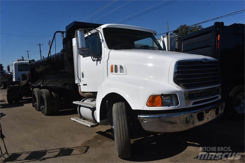 Sterling L9500 덤프 트럭