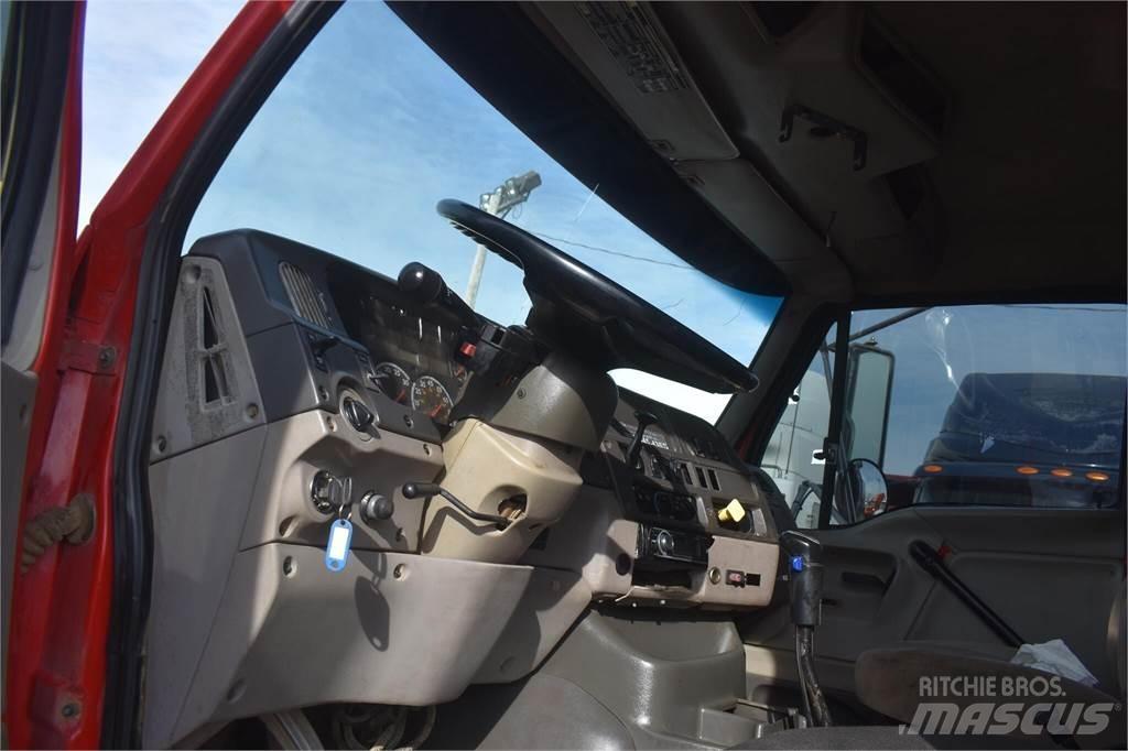 Sterling L9500 덤프 트럭