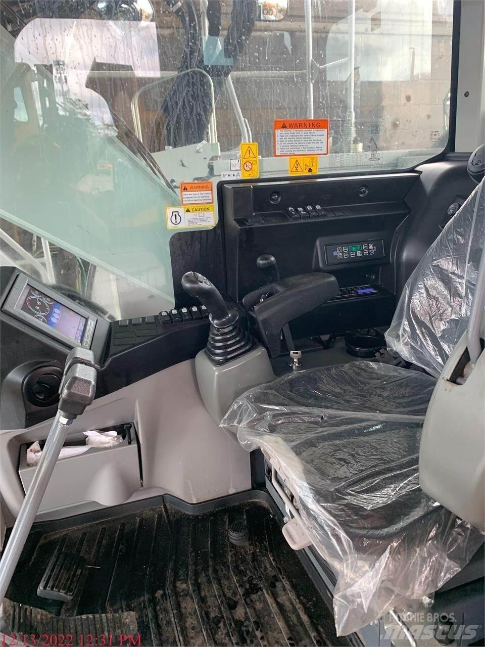 Takeuchi TB2150R 대형 굴삭기 29톤 이상