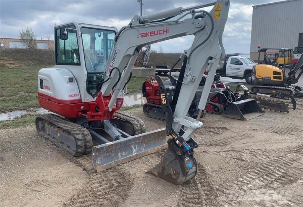 Takeuchi TB235-2 소형 굴삭기 7톤 미만