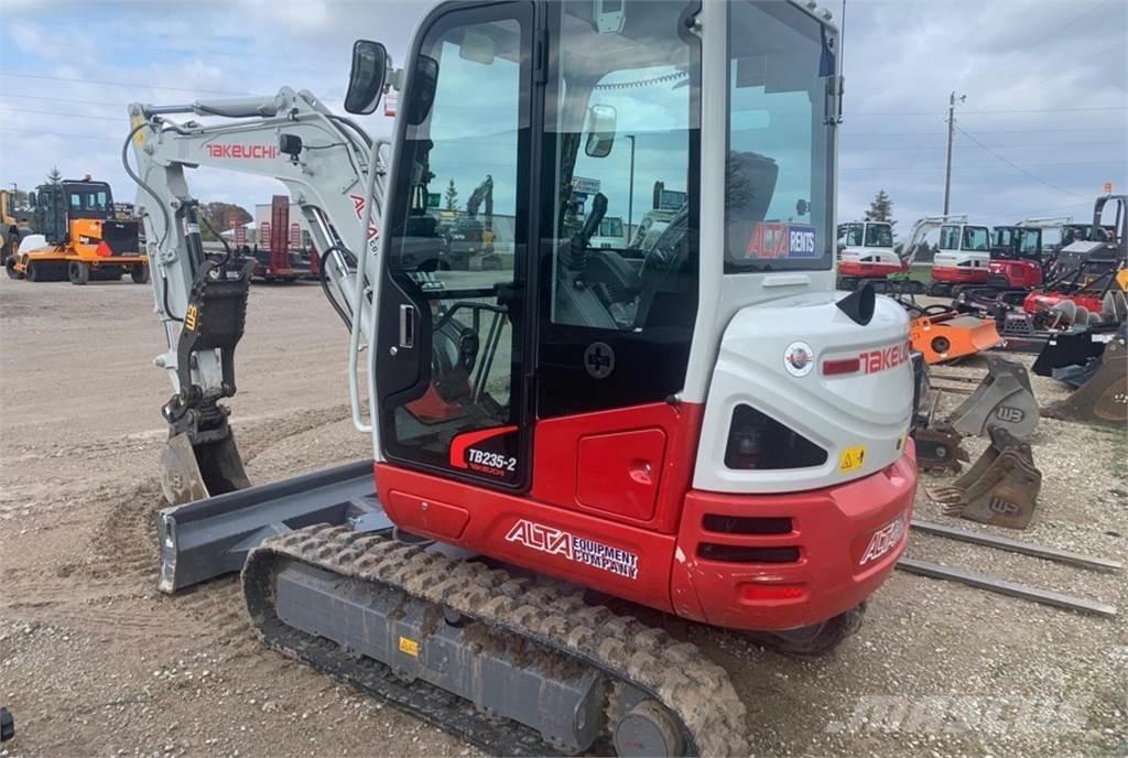 Takeuchi TB235-2 소형 굴삭기 7톤 미만