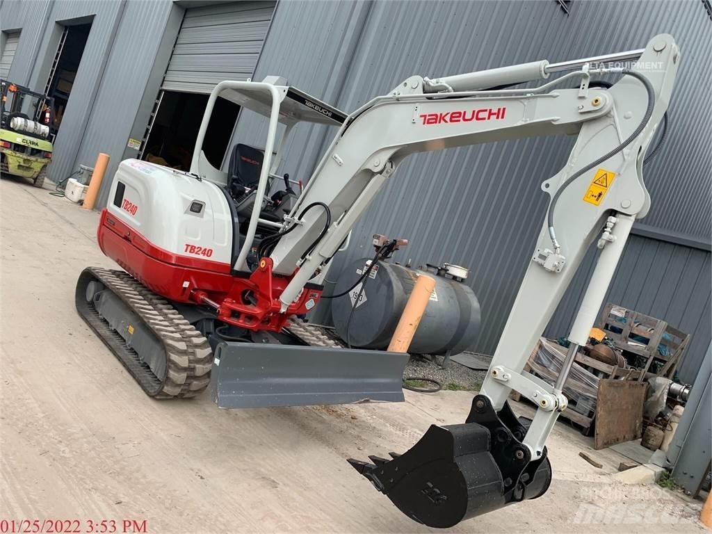 Takeuchi TB240 소형 굴삭기 7톤 미만