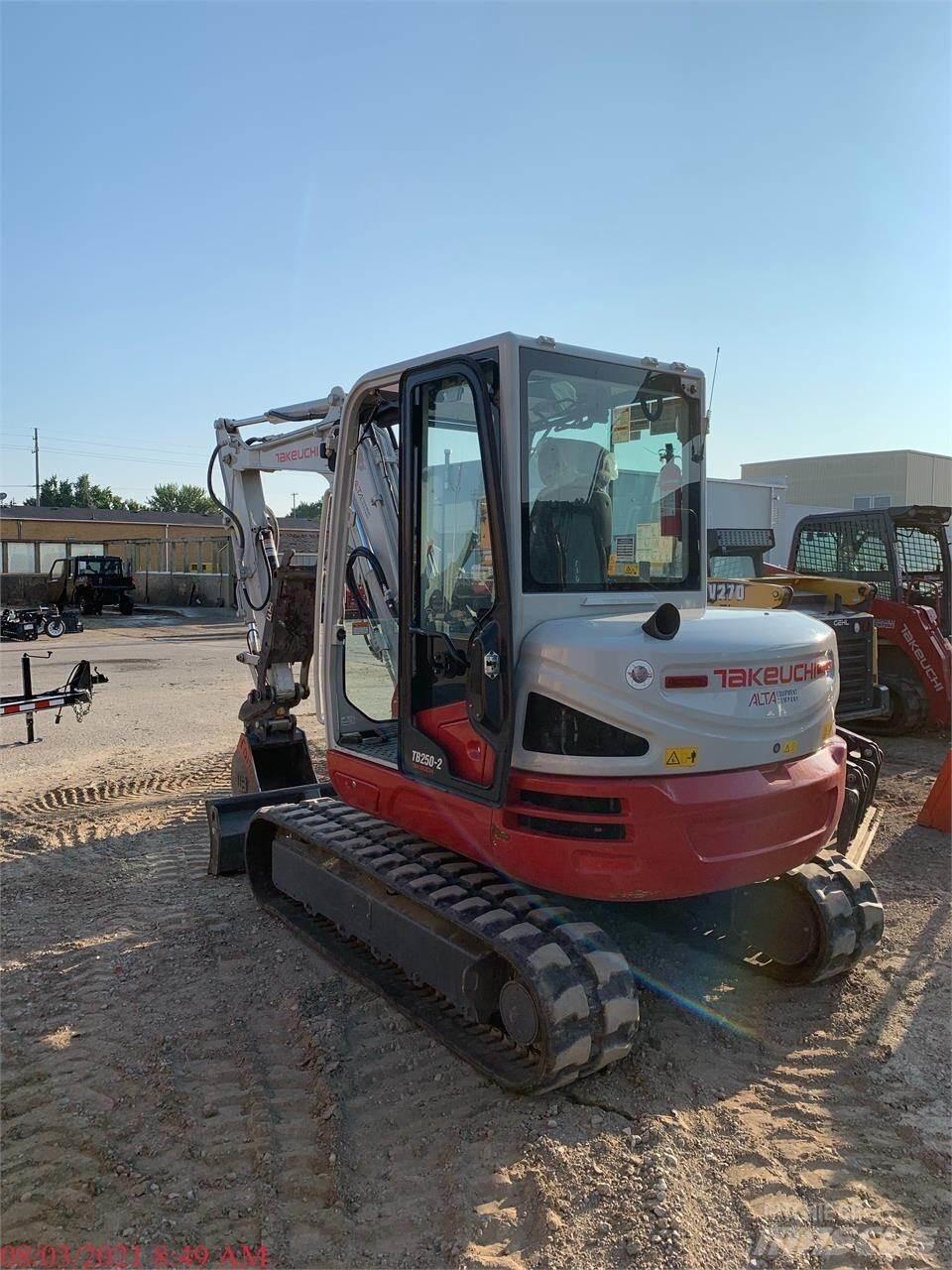 Takeuchi TB250-2 소형 굴삭기 7톤 미만