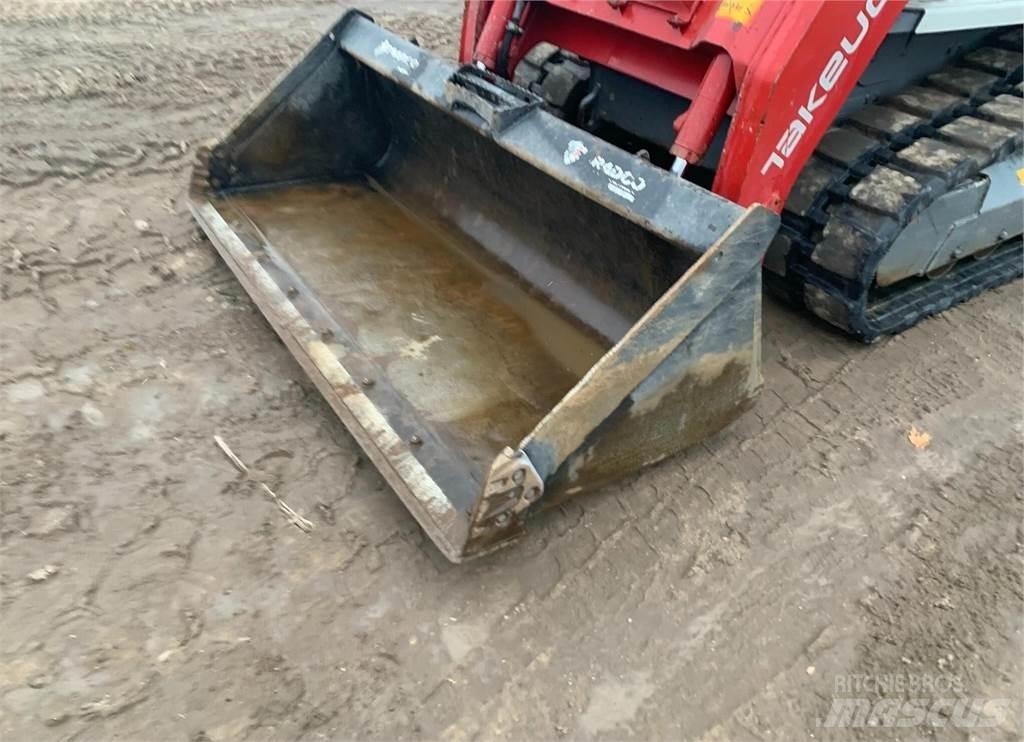 Takeuchi TL10V2  스키드로더