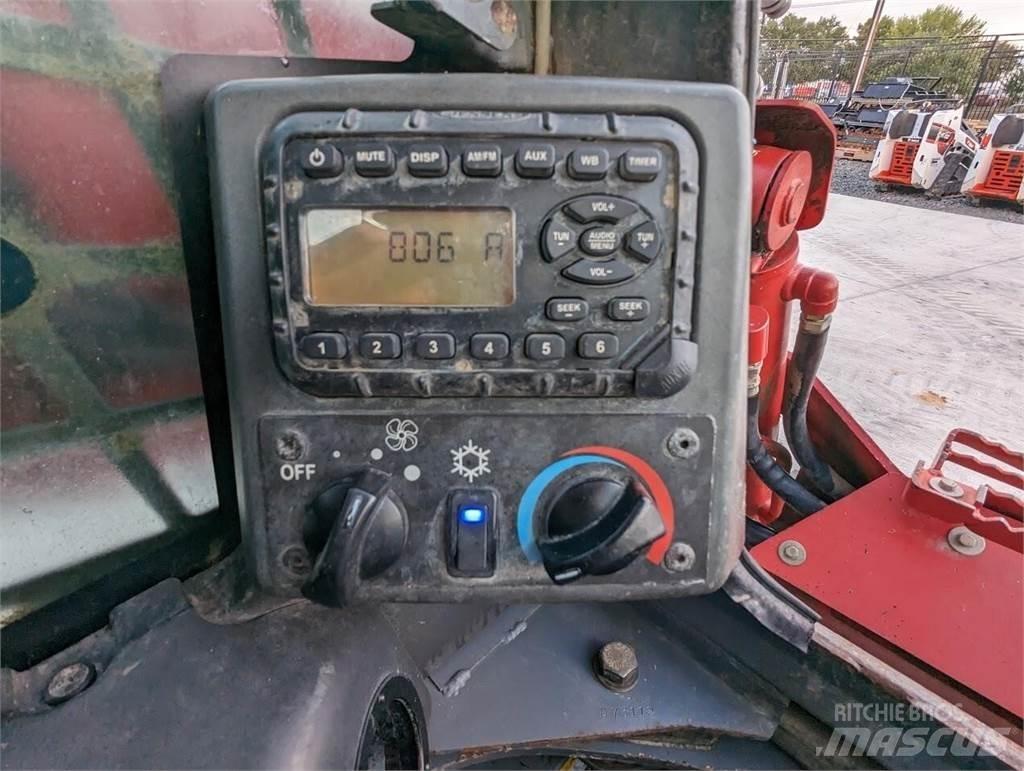 Takeuchi TL12V2  스키드로더