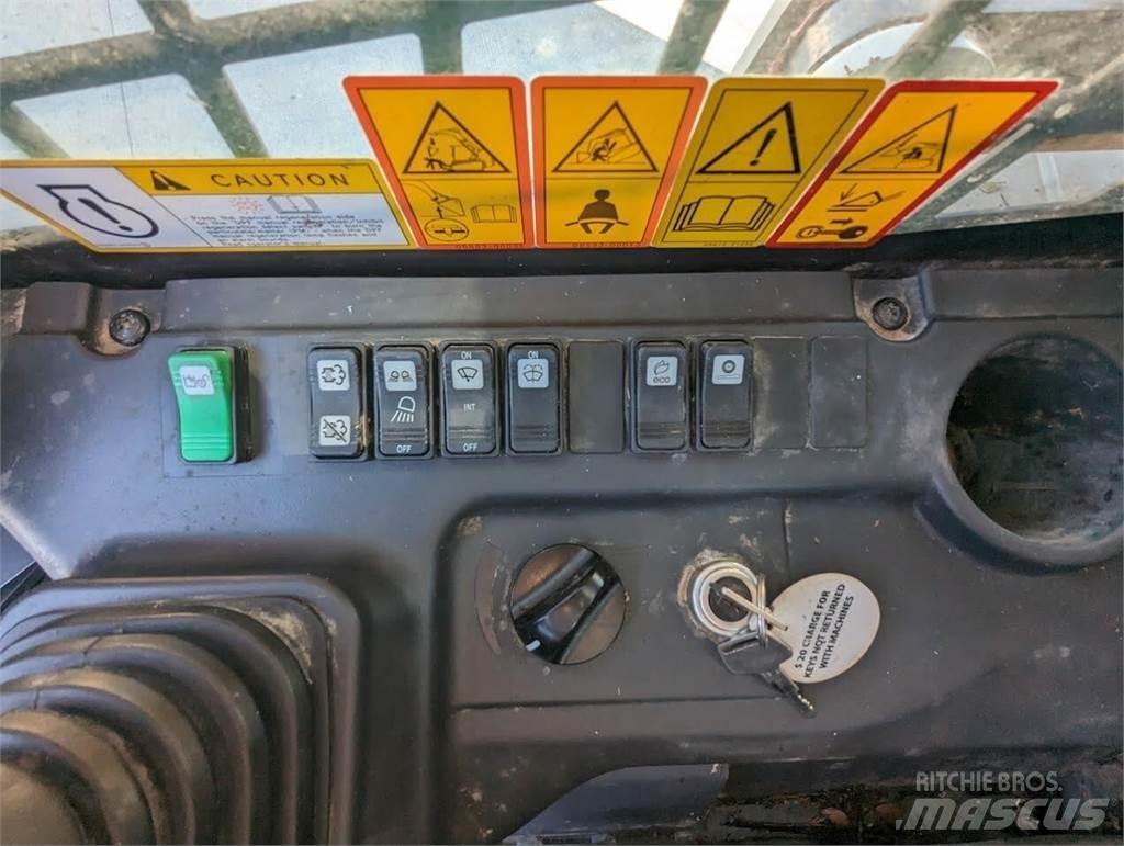 Takeuchi TL12V2  스키드로더